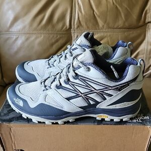 NIB THE North Face Womens Hedgehog Fastpack GTX Hiking Shoe 10.5 M